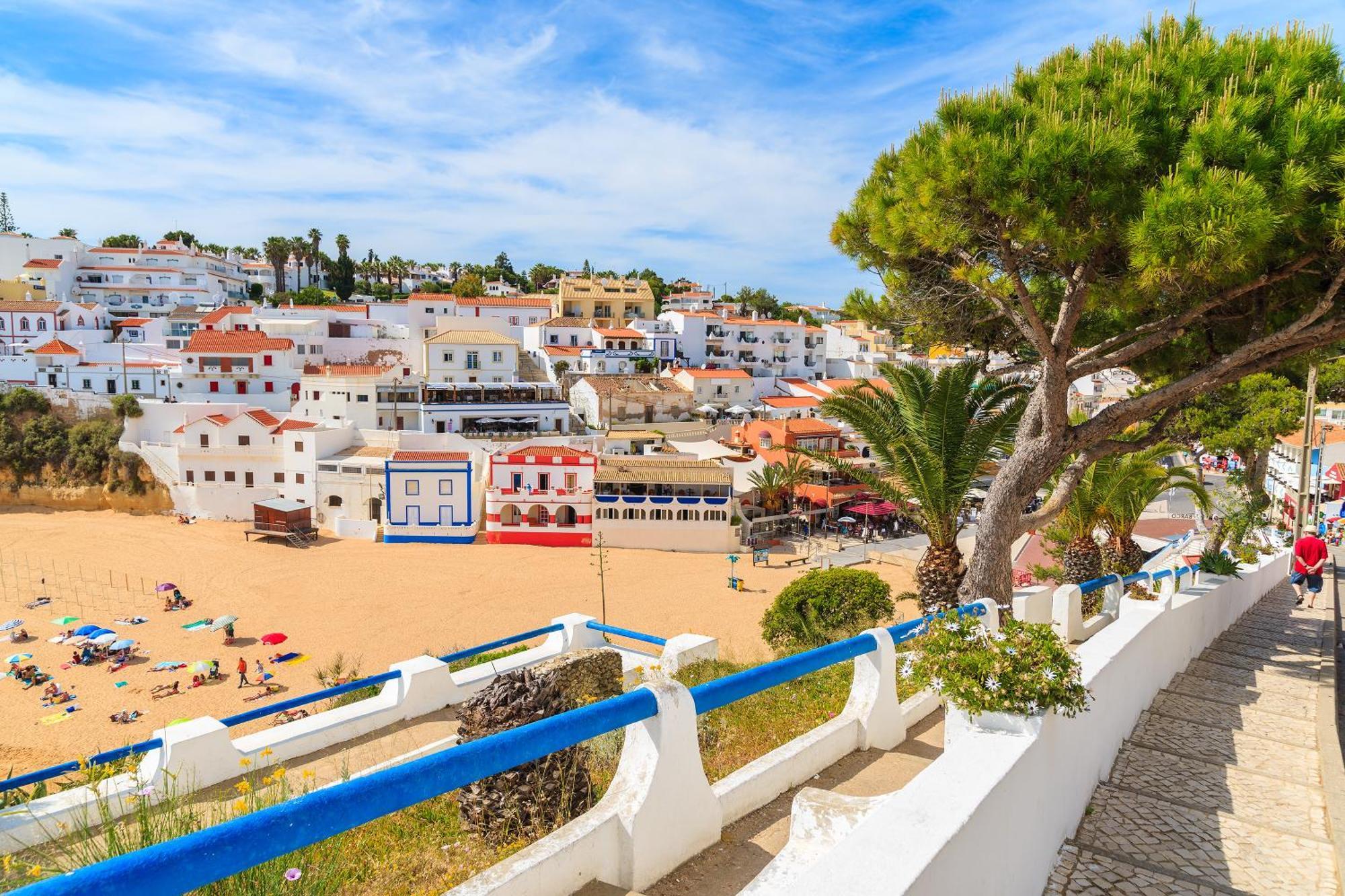 Carvoeiro House *